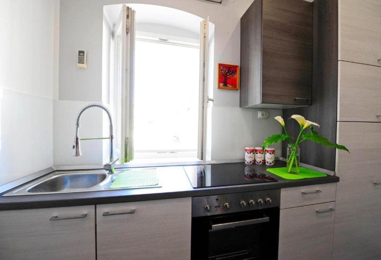 Apartments Bulovic In The Very Center Of Split Exterior foto