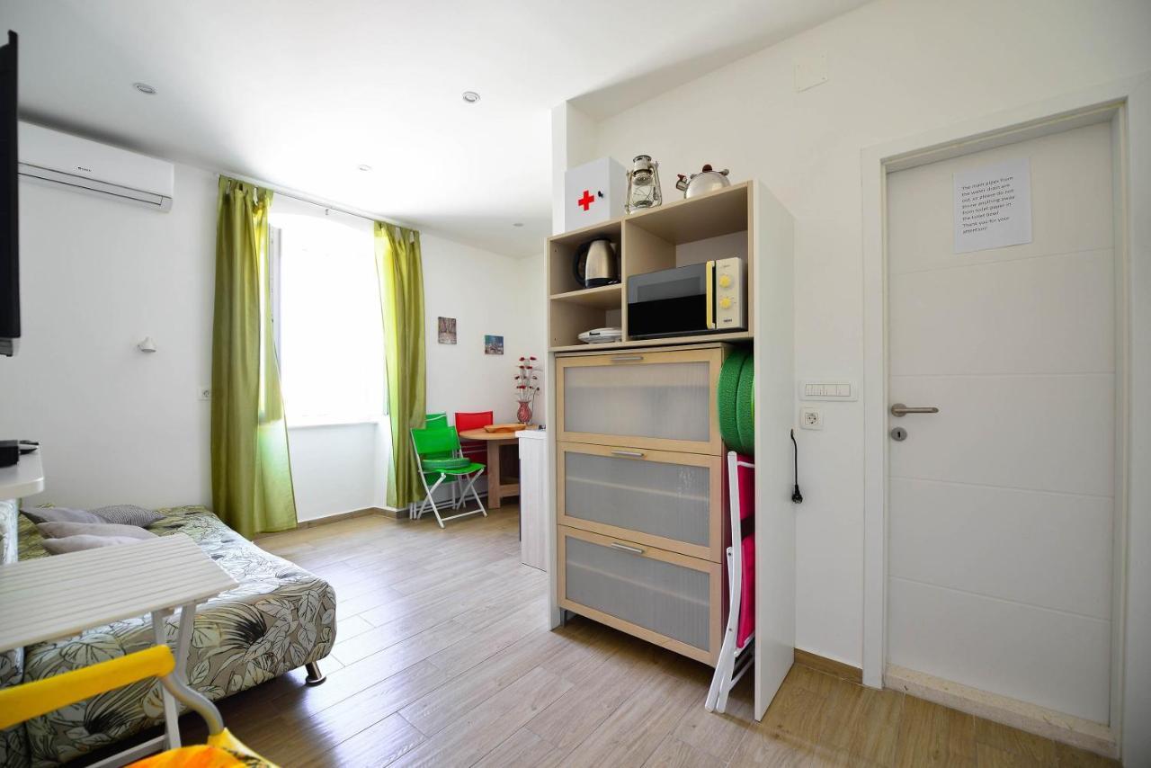 Apartments Bulovic In The Very Center Of Split Exterior foto